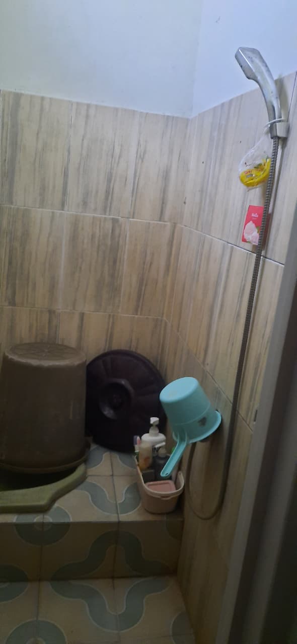 Kamar Mandi Kos Danguran